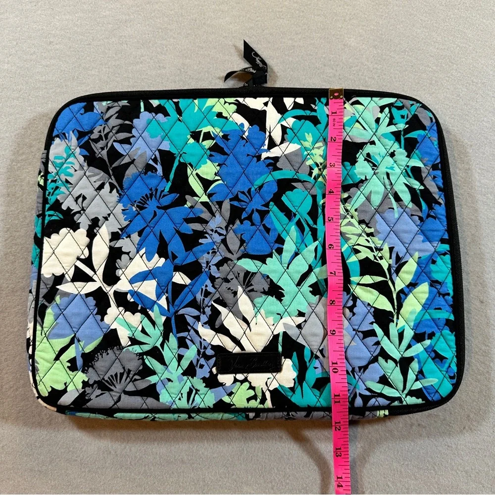 Vera Bradley Retired Camofloral Laptop Sleeve Case Quilted‎ Zip Padded